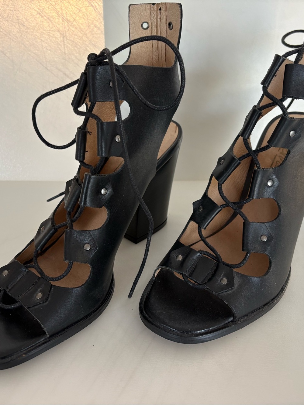 L'INTERVALLE Black Leather Lace-Up Cutout Block Heel Sandals